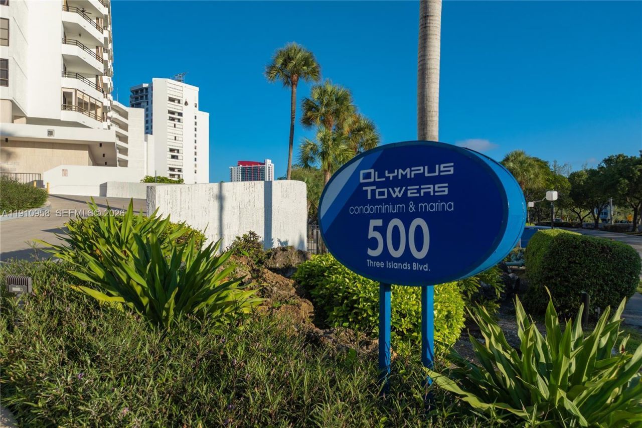 500 Three Islands Blvd, Unit 308, Hallandale Beach, FL 33009 Photo