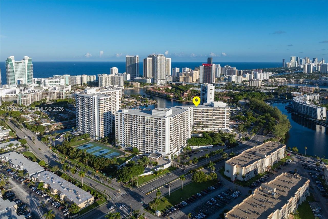 500 Three Islands Blvd, Unit 308, Hallandale Beach, FL 33009 Photo