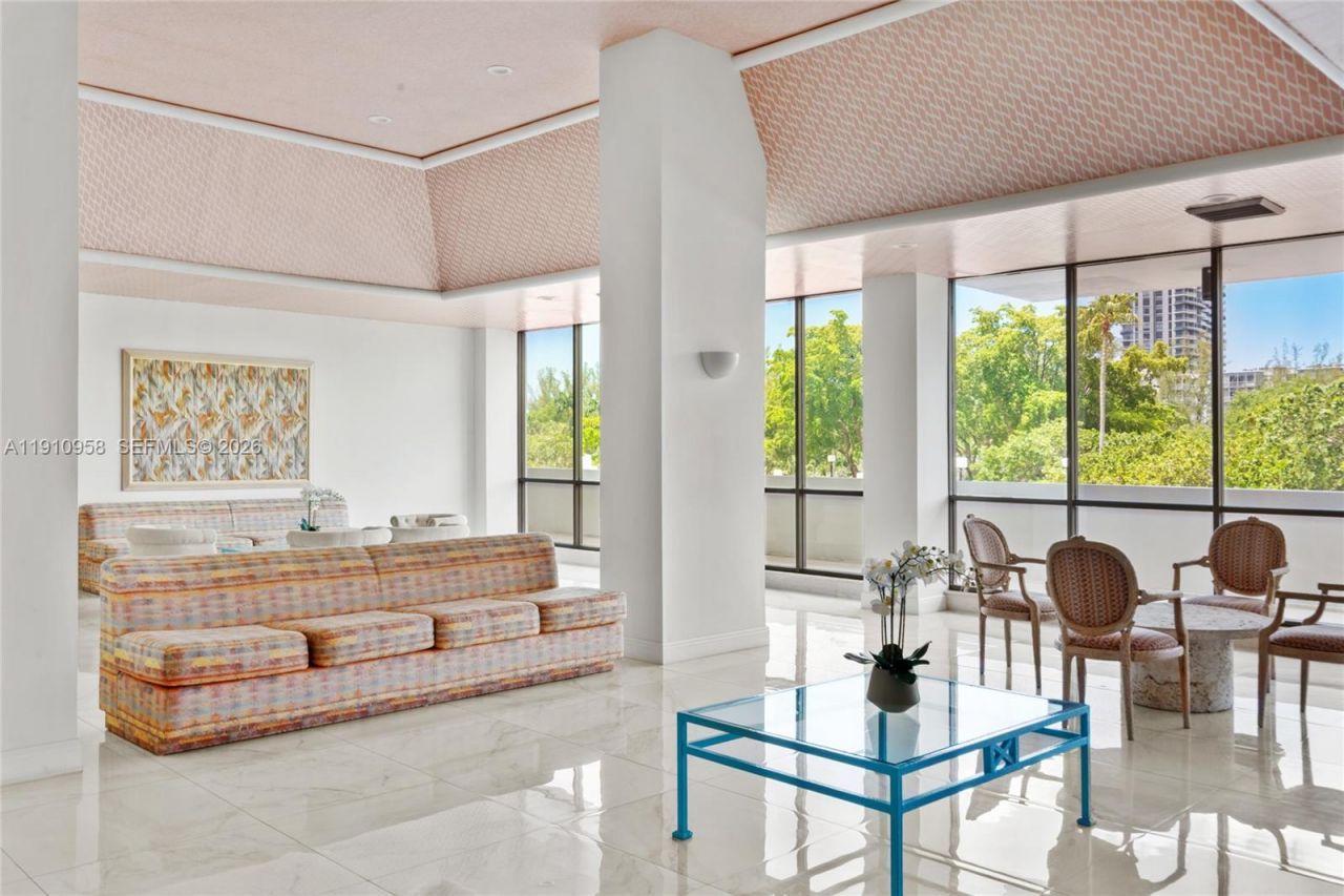 500 Three Islands Blvd, Unit 308, Hallandale Beach, FL 33009 Photo