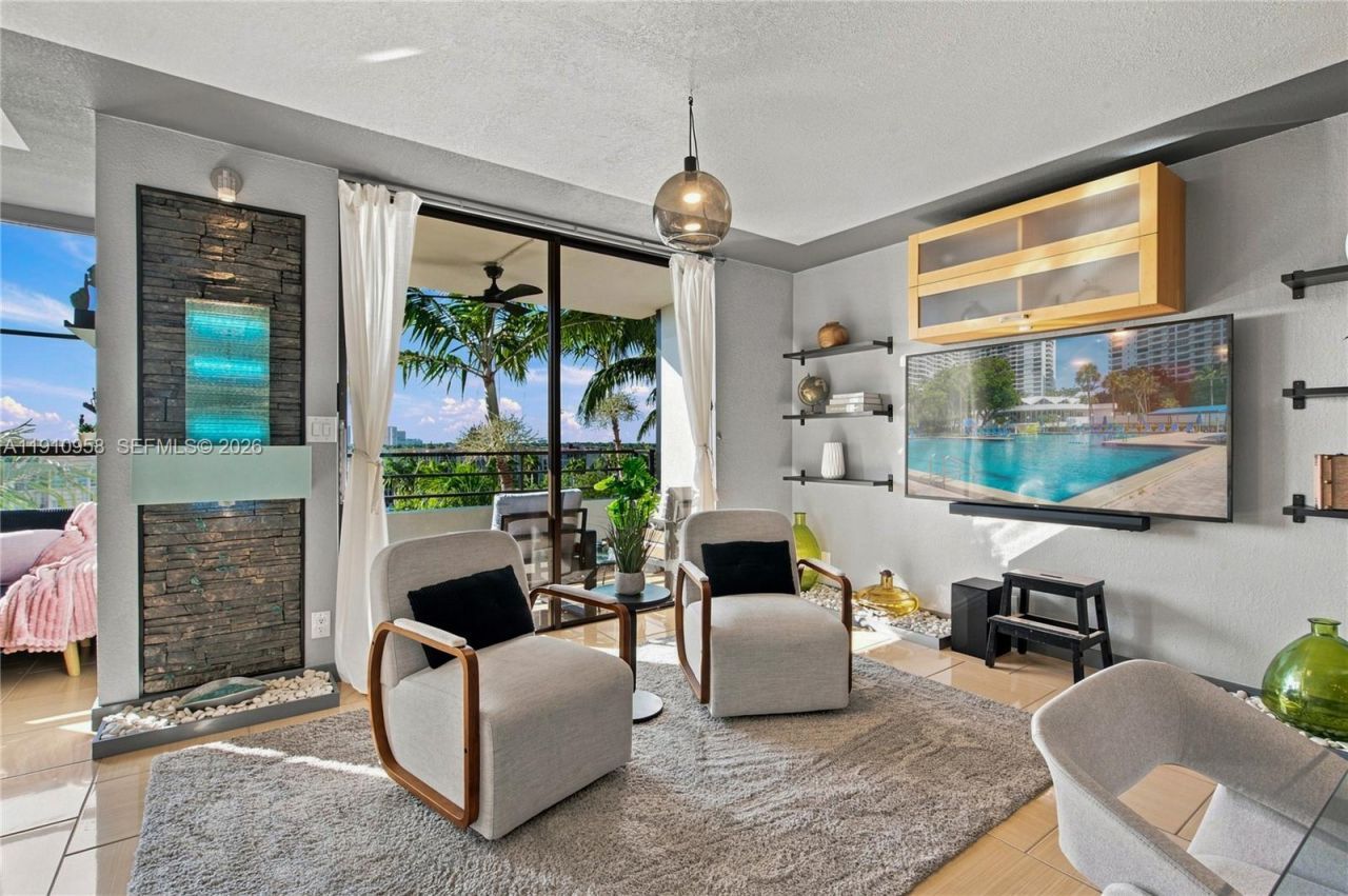500 Three Islands Blvd, Unit 308, Hallandale Beach, FL 33009 Photo