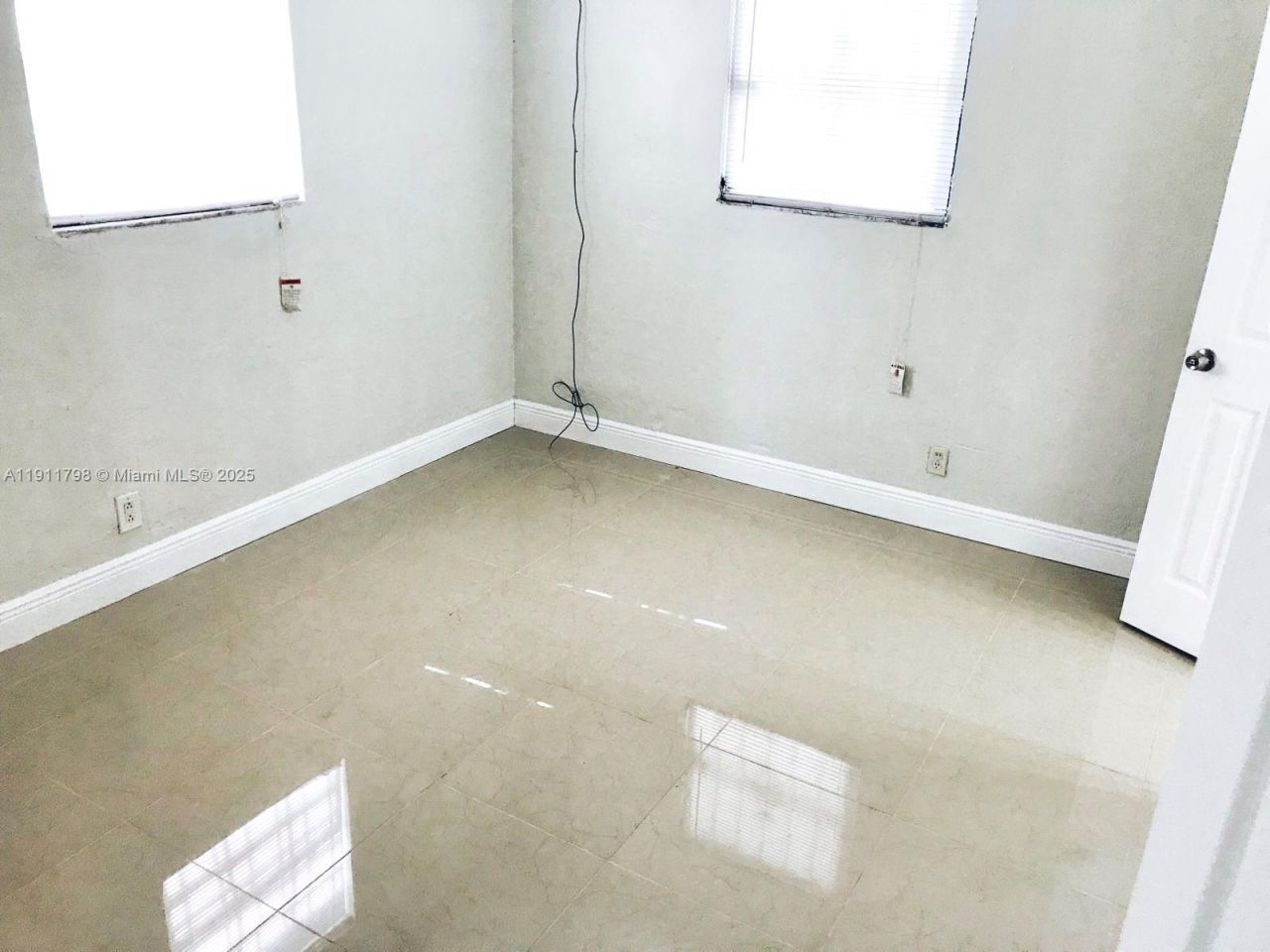 823-825 NW 9th St, Hallandale Beach, FL 33009 Photo