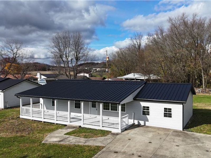 148 4th Street, Frazeysburg, OH 43822 Photo 4