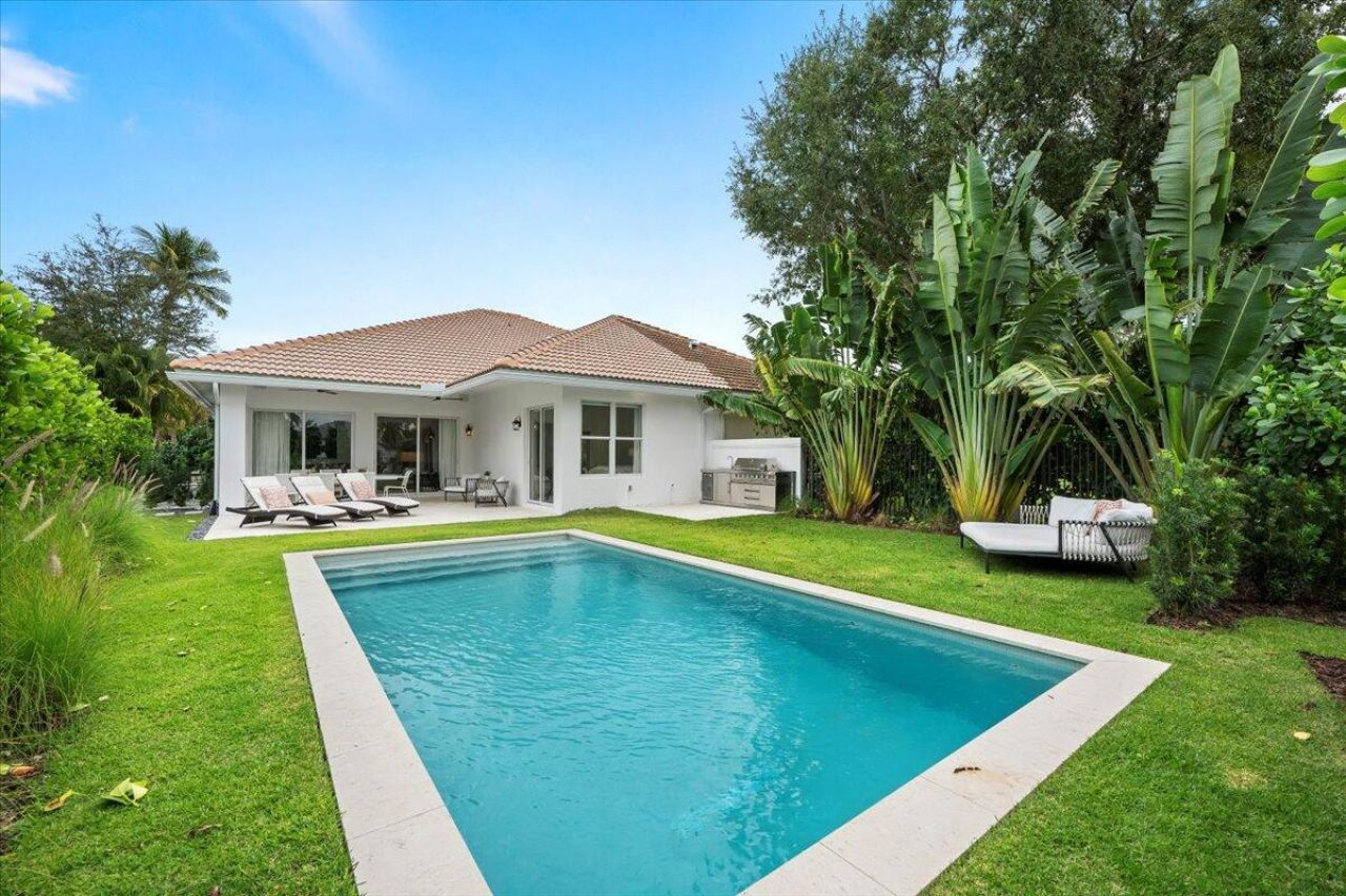 2951 Twin Oaks Way, Wellington, FL 33414 Photo