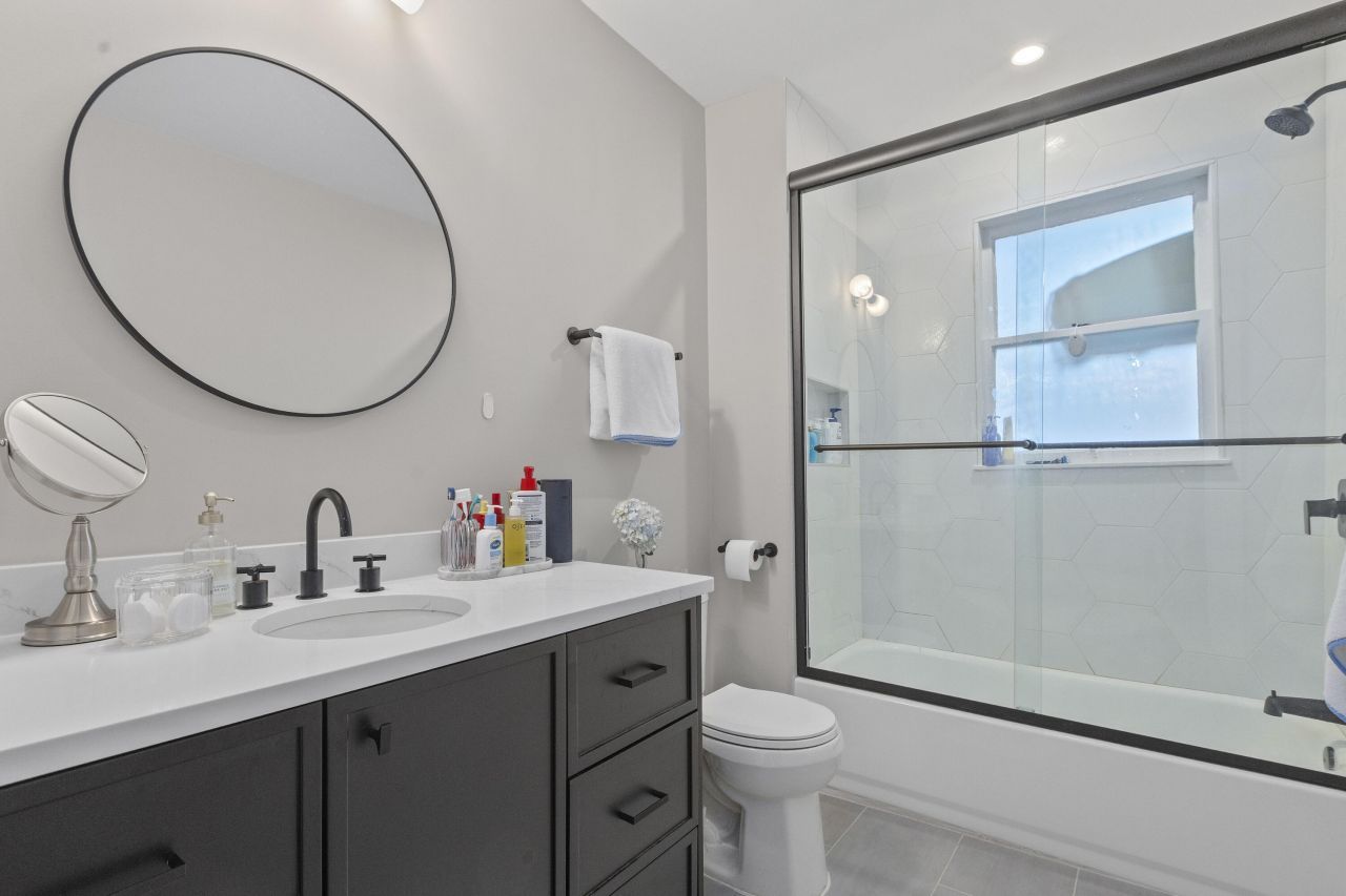 1011 Ashley Avenue Photo 24