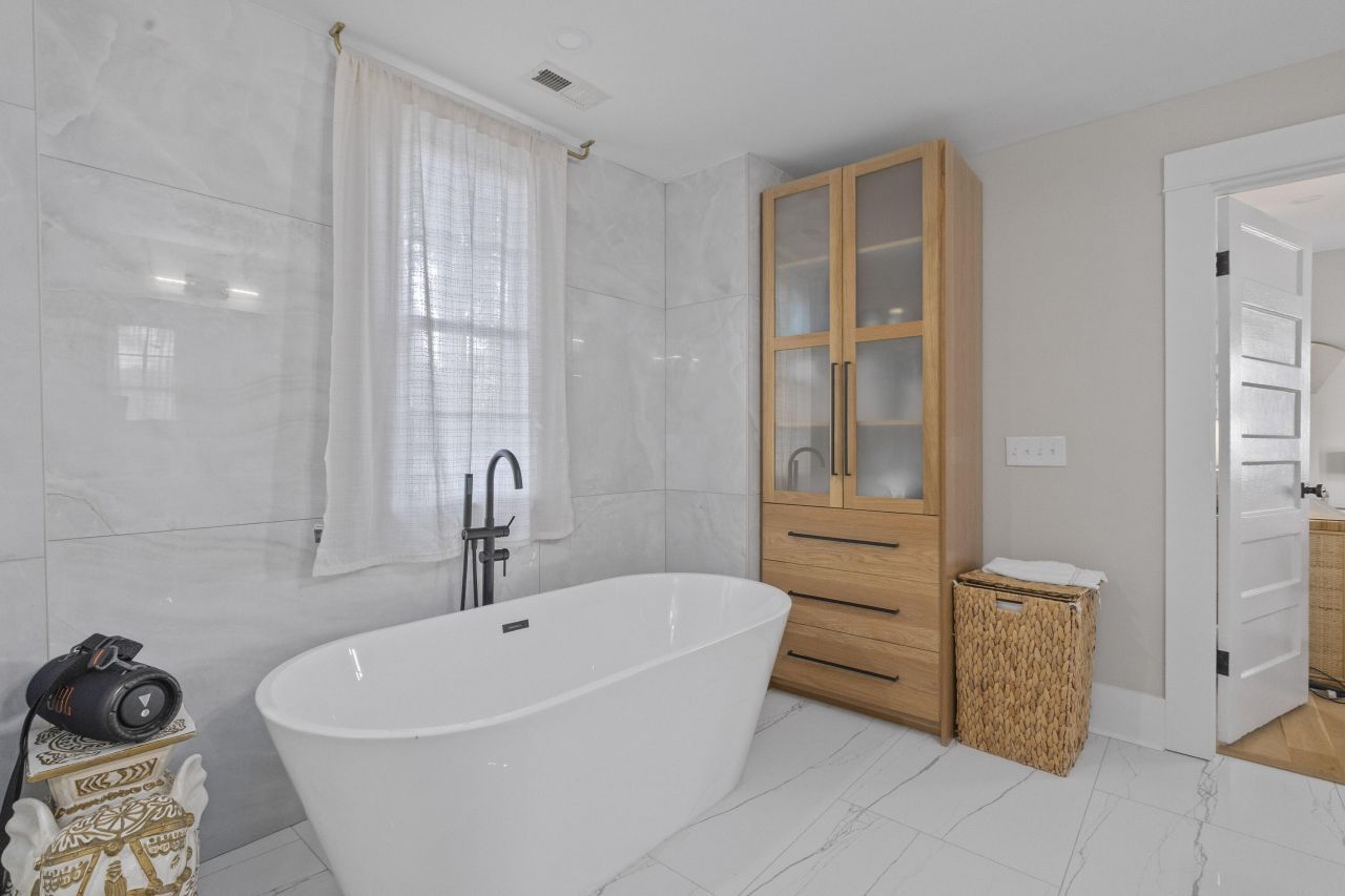 1011 Ashley Avenue Photo 33