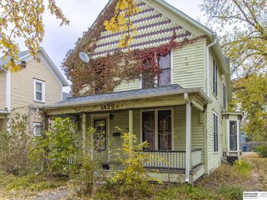 1422 Juniper Avenue, Crete, NE 68333