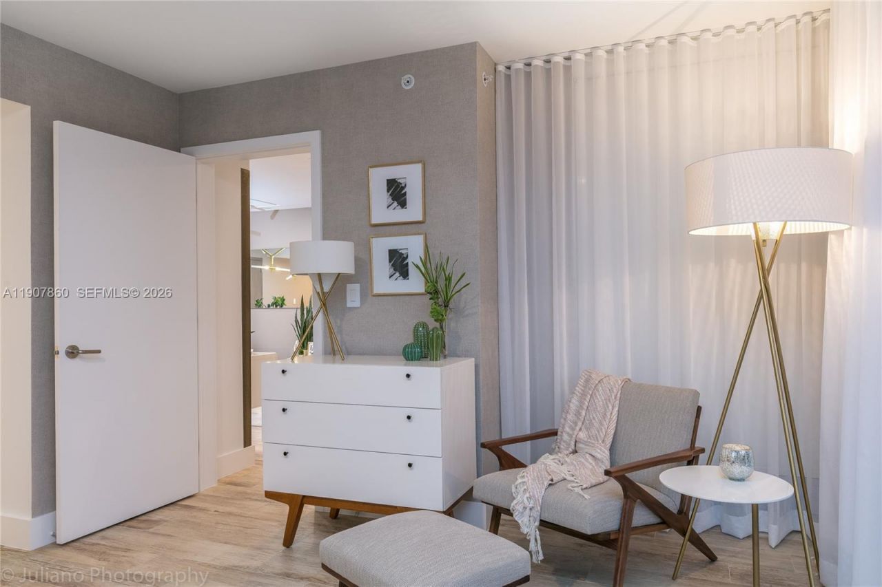 9261 E Bay Harbor Dr, Unit 407, Bay Harbor Islands, FL 33154 Photo