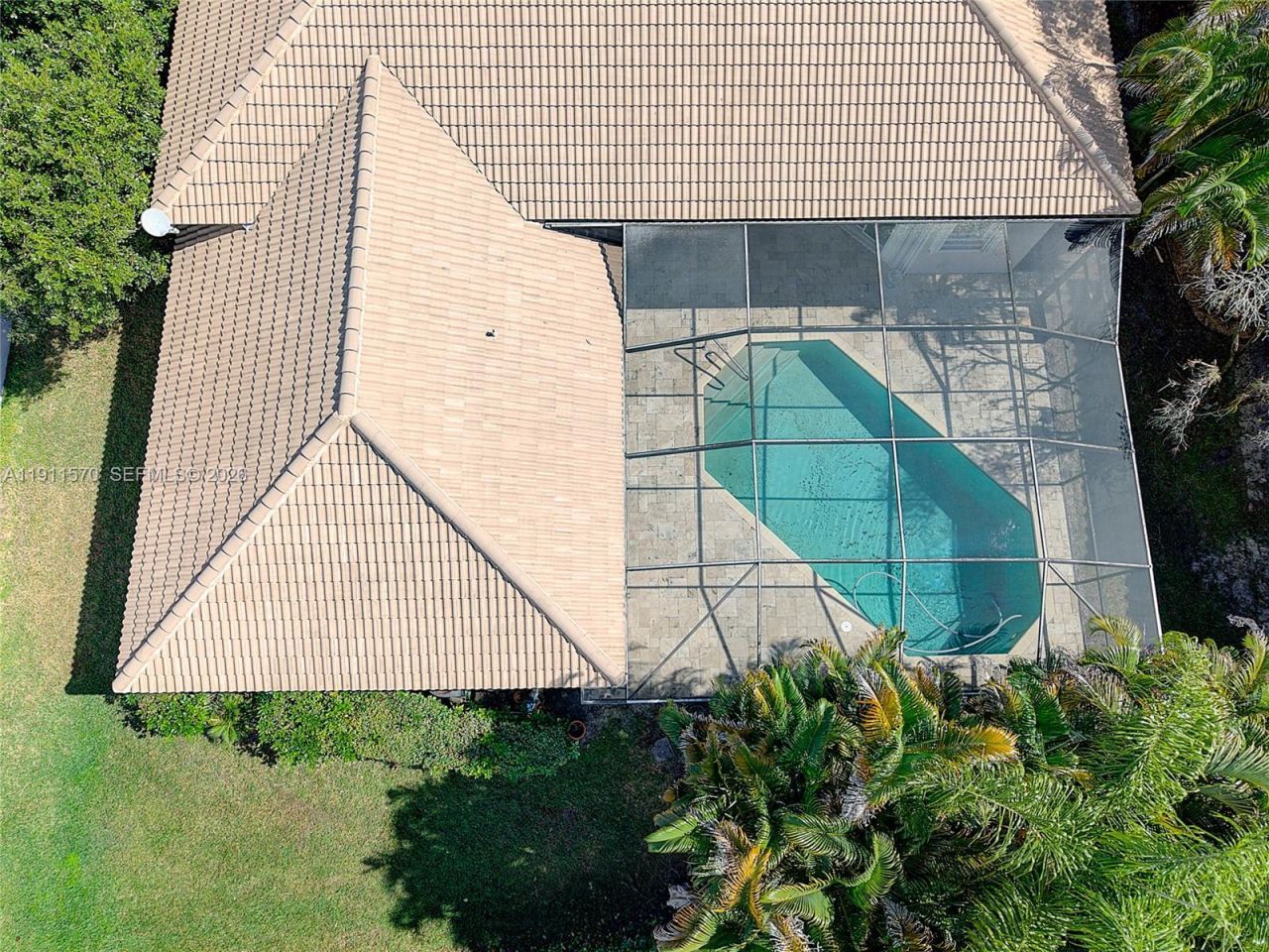 2611 Oakbrook Ln, Weston, FL 33332 Photo