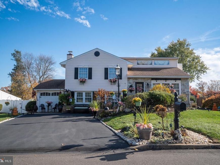 1397 Dennis Road, Southampton, PA 18966 Main Photo