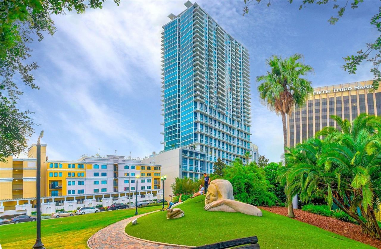 150 E Robinson Street, Unit 631, Orlando, FL 32801 Main Photo