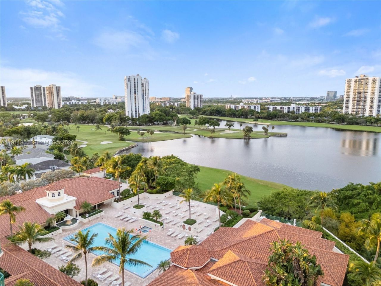 19900 E Country Club Dr, Unit 816, Aventura, FL 33180 Photo