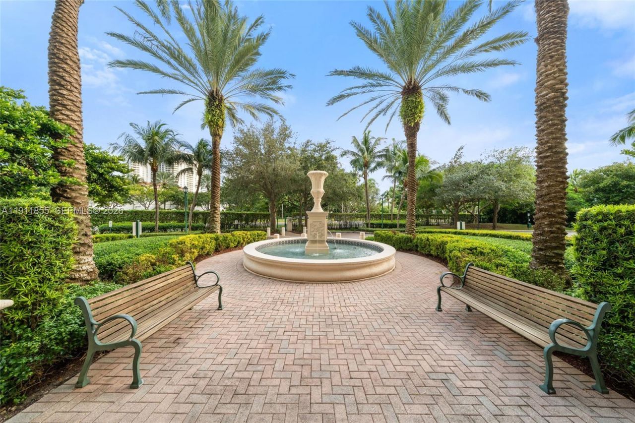 19900 E Country Club Dr, Unit 816, Aventura, FL 33180 Photo