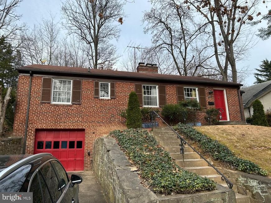 5507 Chesterbrook Road, Bethesda, MD 20816 Main Photo