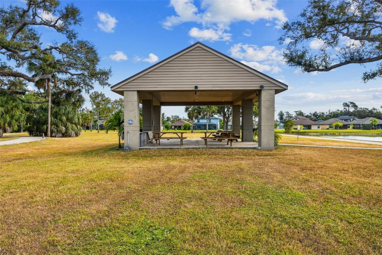 8910 52nd Avenue E, Palmetto, FL 34221 Photo