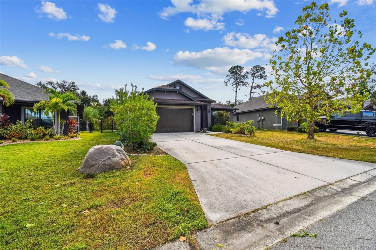 8910 52nd Avenue E, Palmetto, FL 34221 Photo