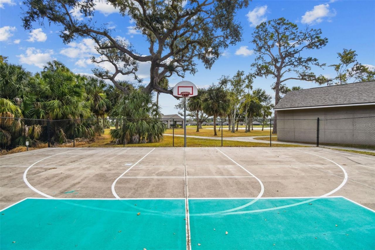 8910 52nd Avenue E, Palmetto, FL 34221 Photo