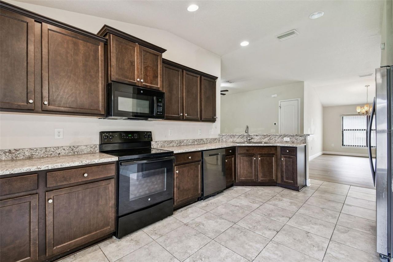 8910 52nd Avenue E, Palmetto, FL 34221 Photo