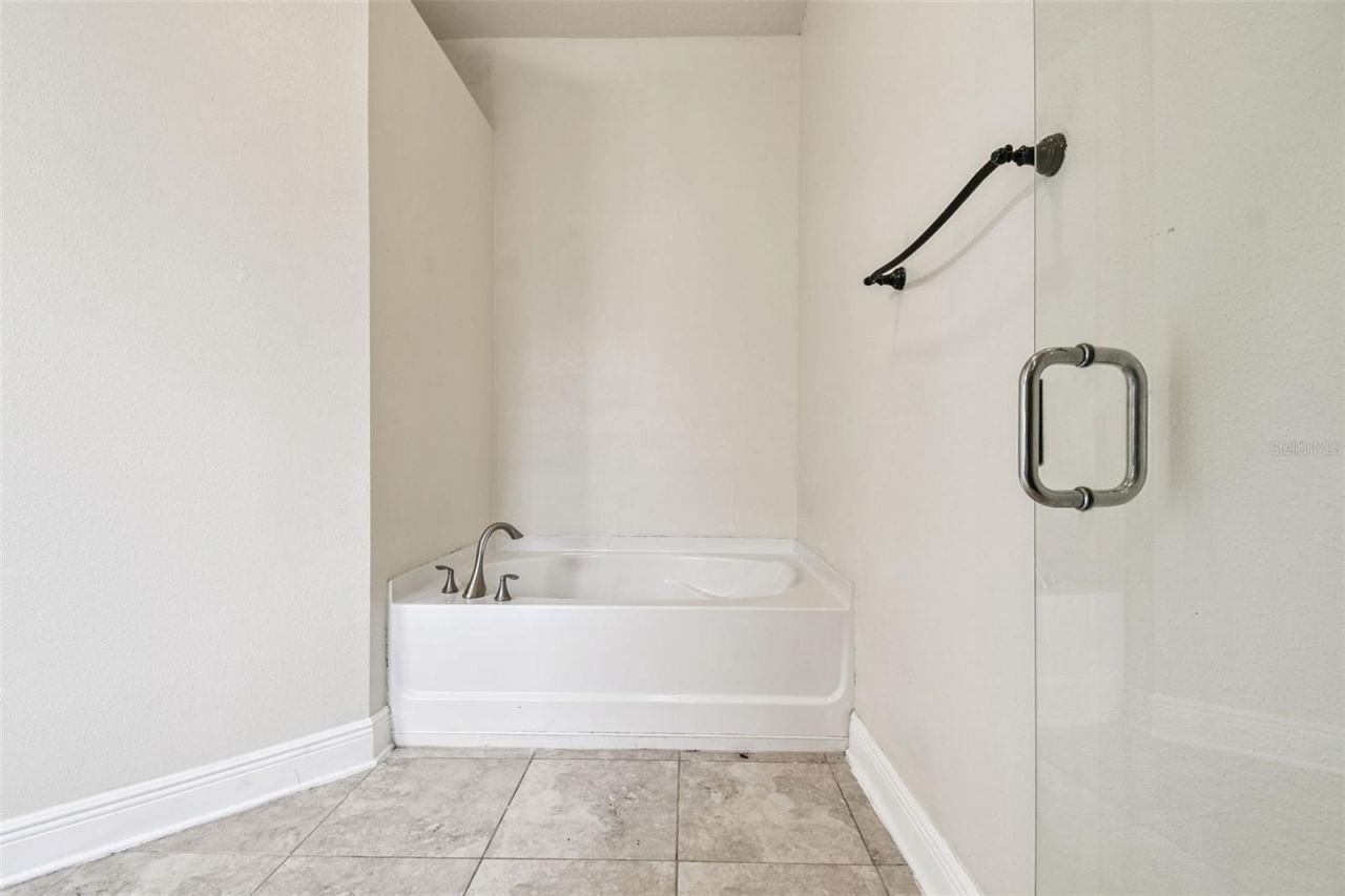 8910 52nd Avenue E, Palmetto, FL 34221 Photo