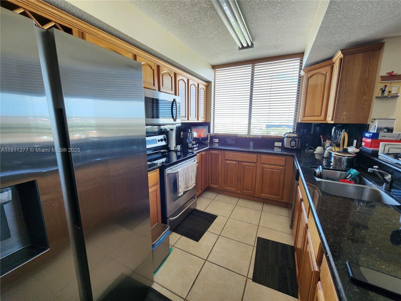 4242 NW 2nd St, Unit 1202, Miami, FL 33126 Photo