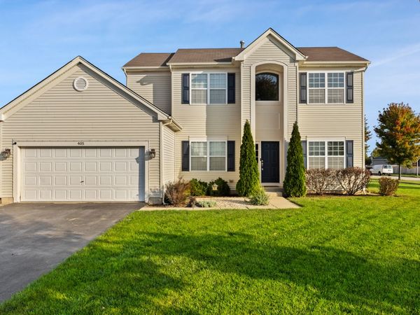 405 Shadow Wood Drive, Yorkville, IL 60560