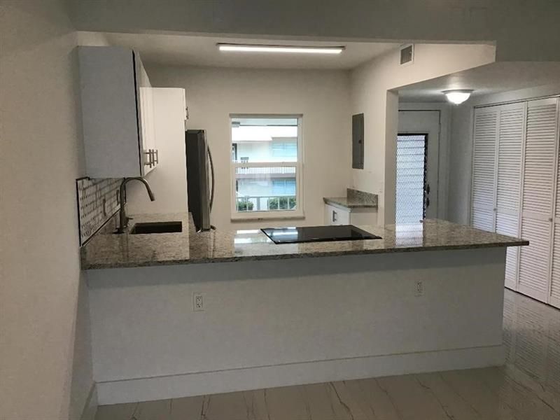 7600 NW 4th Place, Unit 207, Margate, FL 33063 Photo