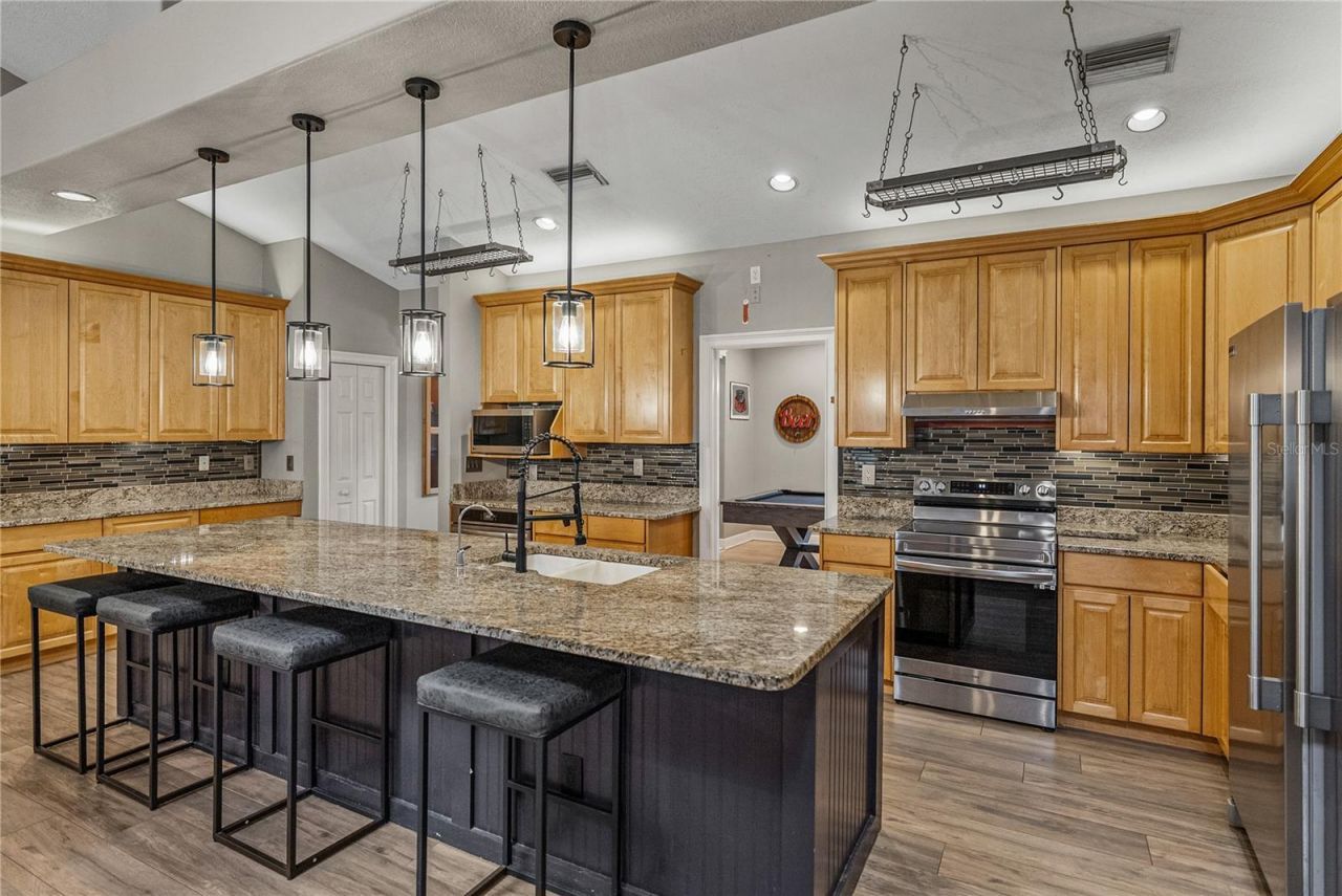 504 Covington Park Street, Seffner, FL 33584 Photo