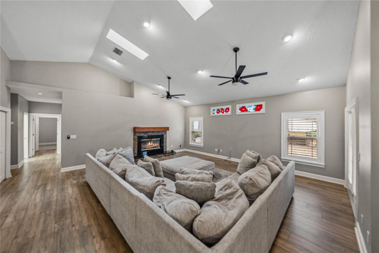 504 Covington Park Street, Seffner, FL 33584 Photo