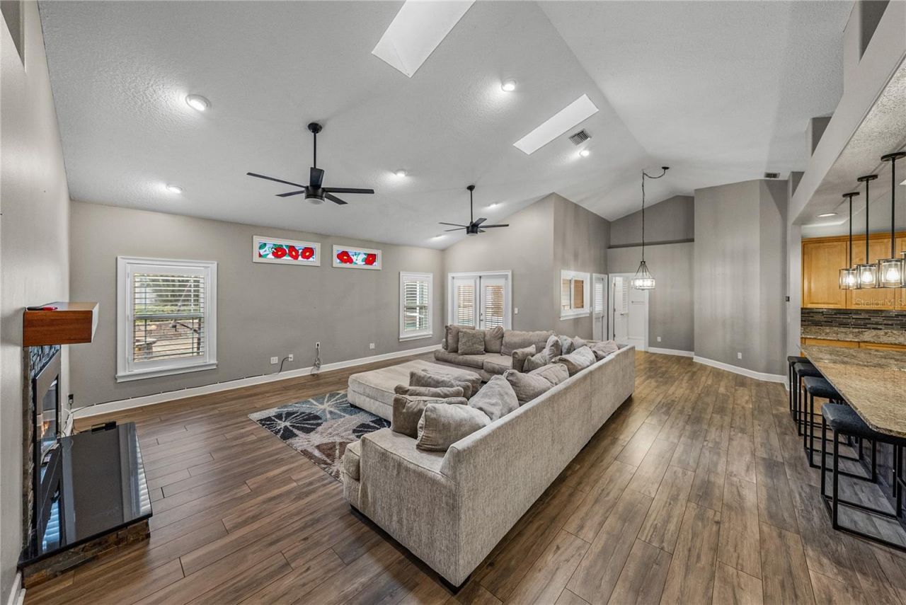 504 Covington Park Street, Seffner, FL 33584 Photo