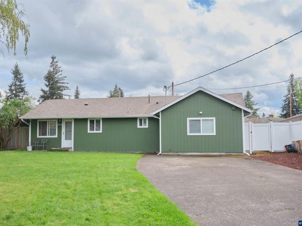 1202 Leo St NE, Keizer, OR 97303