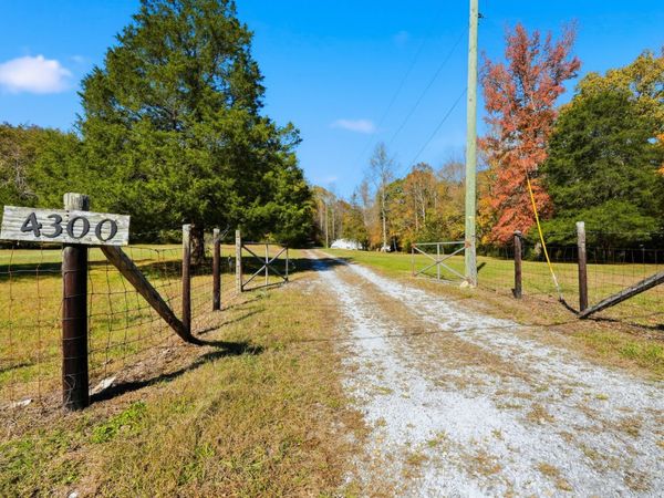 4300 Bull Run Rd, Ashland City, TN 37015