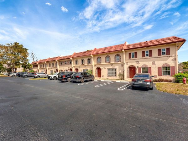 3058 Riverside Drive, Unit D7, Coral Springs, FL 33065