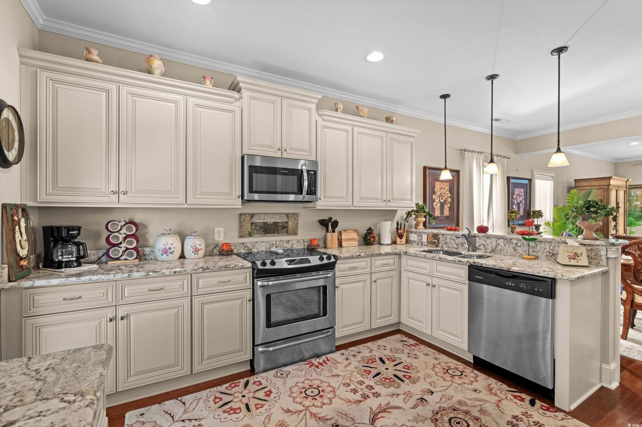 1605 Dogwood Dr. N Photo 13