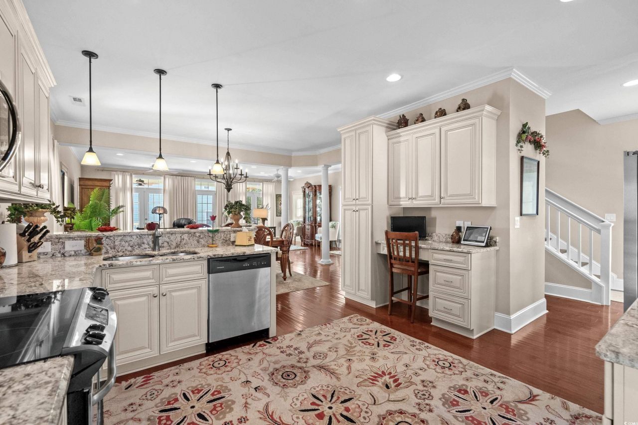 1605 Dogwood Dr. N Photo 14