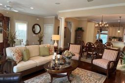 1605 Dogwood Dr. N photo 4