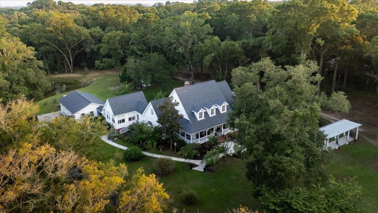 6949 Maybank Highway Photo 55