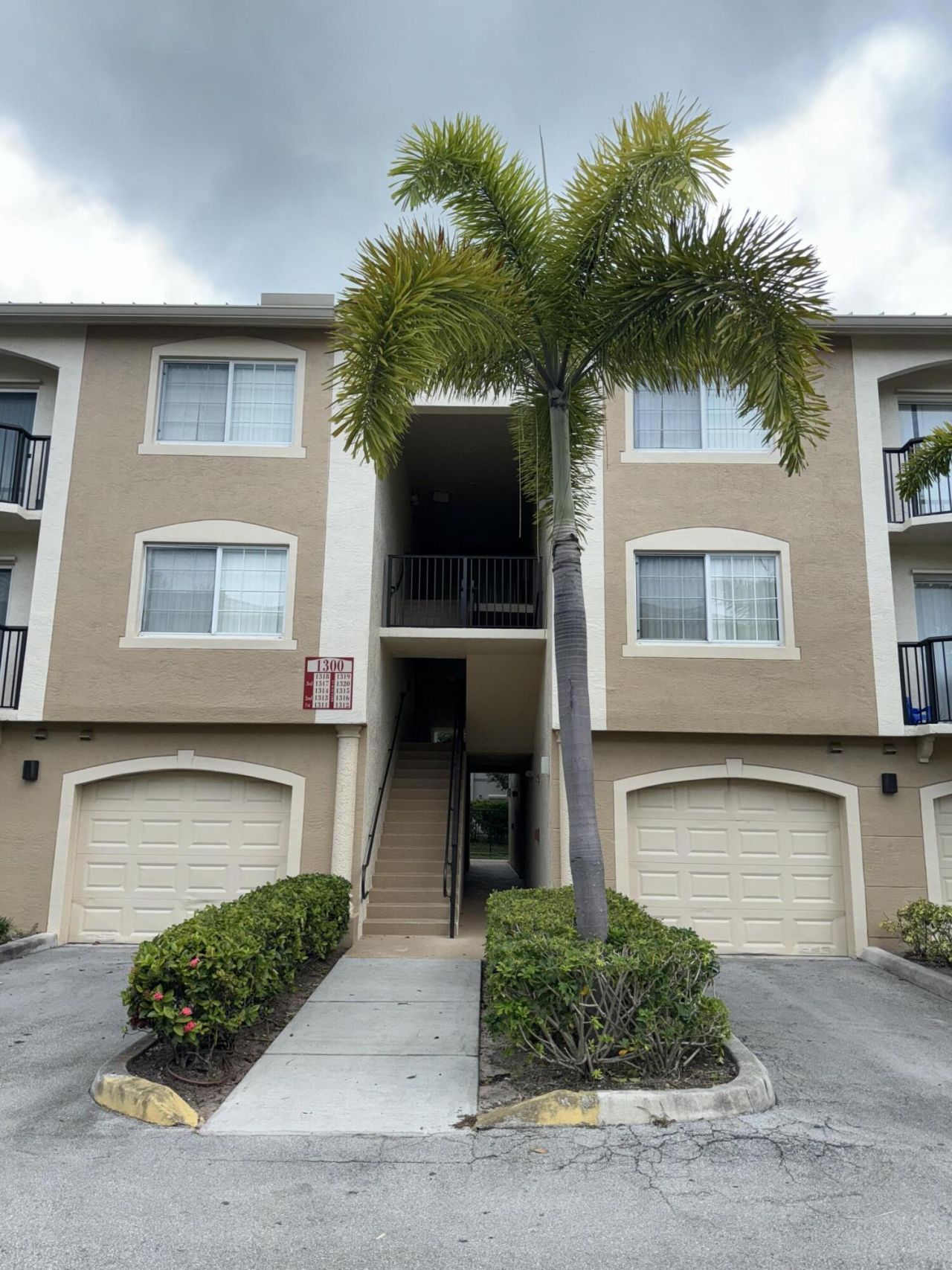1300 Crestwood Court S, Unit 1319, Royal Palm Beach, FL 33411 Photo