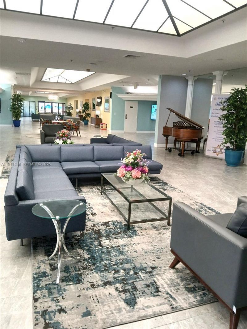 10442 Sunrise Lakes Blvd, Unit 203, Sunrise, FL 33322 Photo