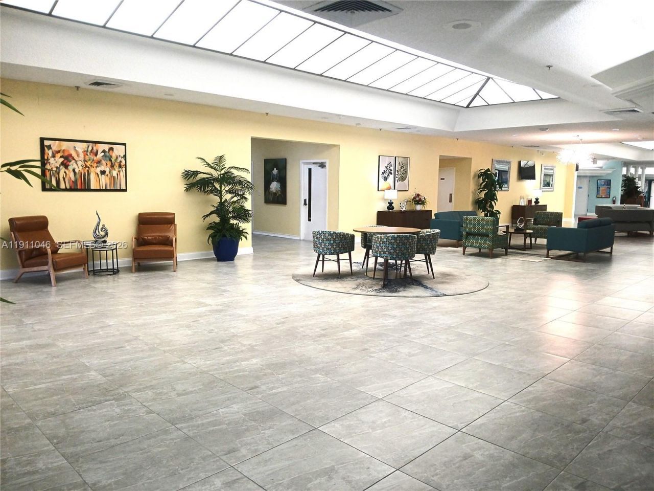 10442 Sunrise Lakes Blvd, Unit 203, Sunrise, FL 33322 Photo