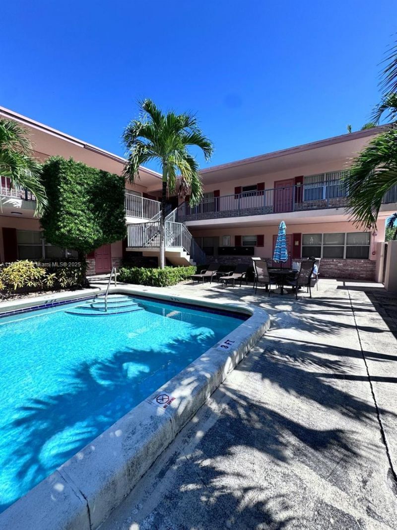 2451 NE 49th St, Unit 213, Fort Lauderdale, FL 33308 Photo