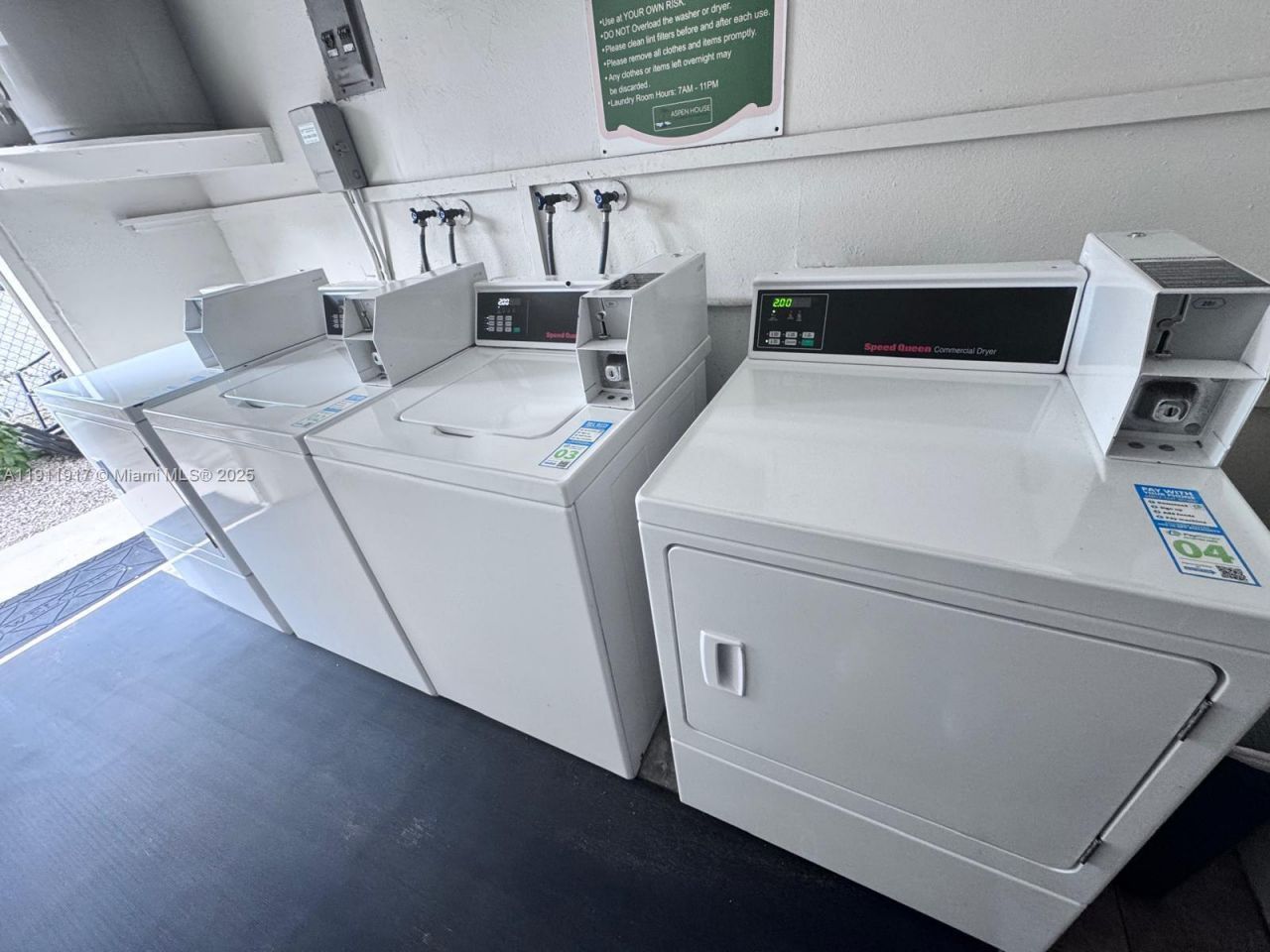 2451 NE 49th St, Unit 213, Fort Lauderdale, FL 33308 Photo