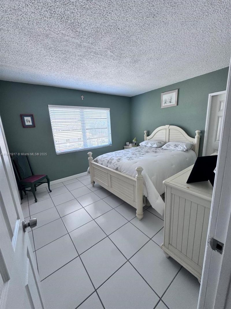 2451 NE 49th St, Unit 213, Fort Lauderdale, FL 33308 Photo