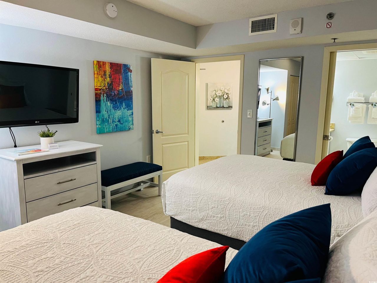 2504 N Ocean Blvd. Photo 22