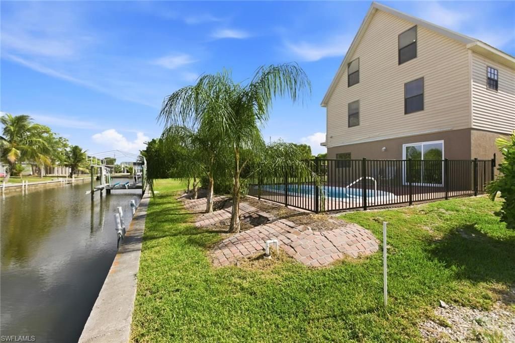 4748 Jackfish St, Bonita Springs, FL 34134 Photo