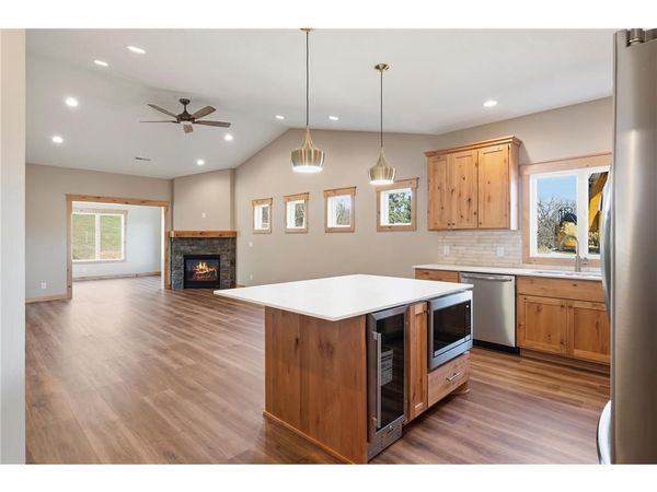 1093 Legend Lane, River Falls, WI 54022