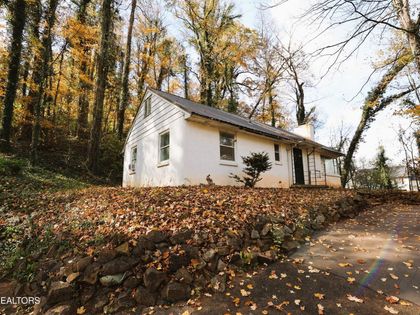 2353 Quiet Side Lane Knoxville, TN 37920