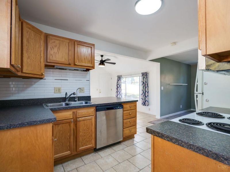 1370 Ross Hanover Road, Hamilton, OH 45013 Photo 12