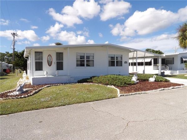301 Twig CT N, NORTH FORT MYERS, FL 33917