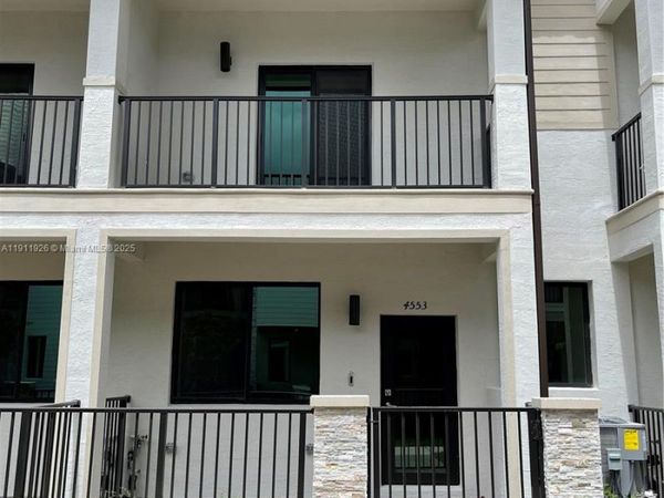 4553 NW 83rd Path, Unit 4553, Doral, FL 33166