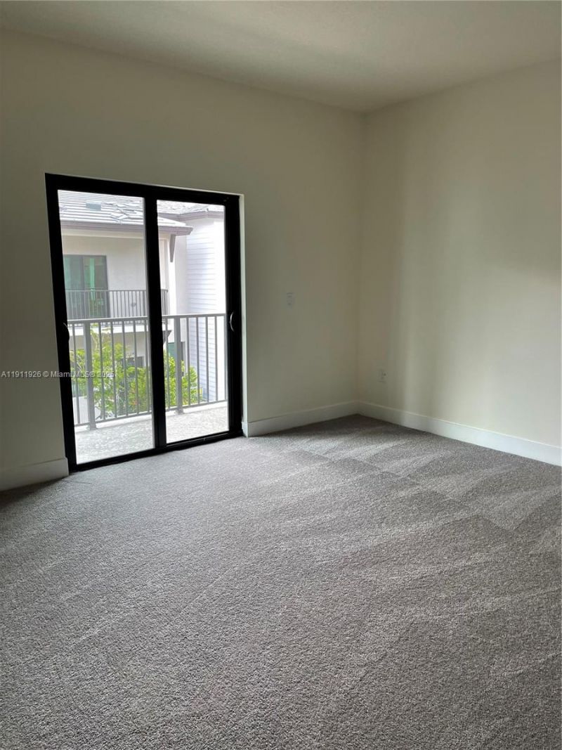 4553 NW 83rd Path, Unit 4553, Doral, FL 33166 Photo