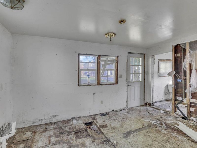 292 E Barthman Avenue, Columbus, OH 43207 Photo 19